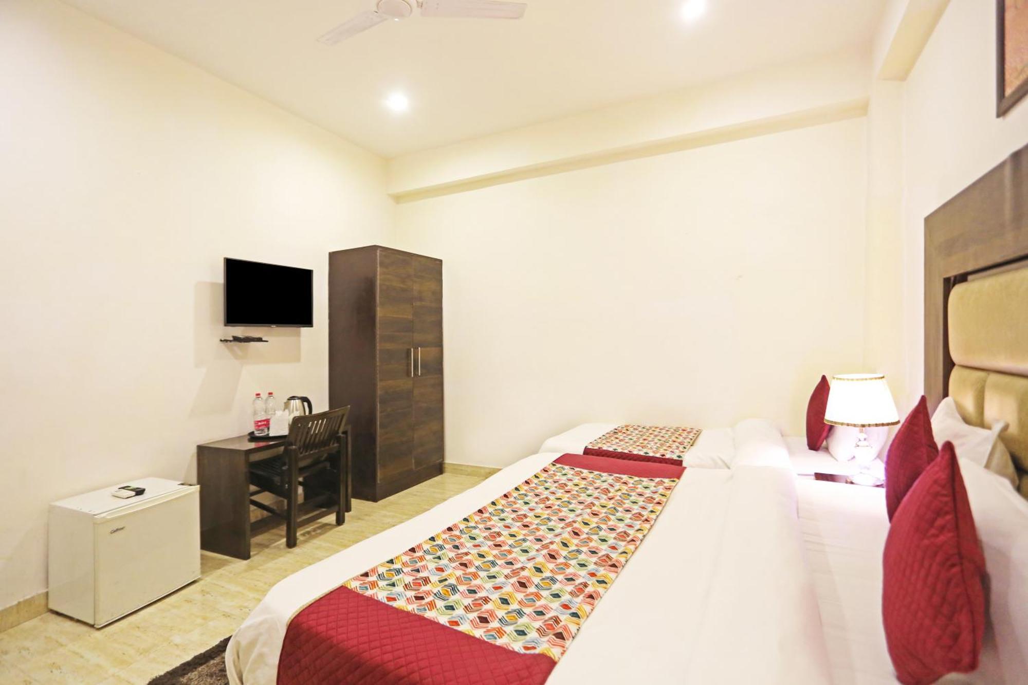 Hotel The Kiara Near Delhi Airport New Delhi Ngoại thất bức ảnh
