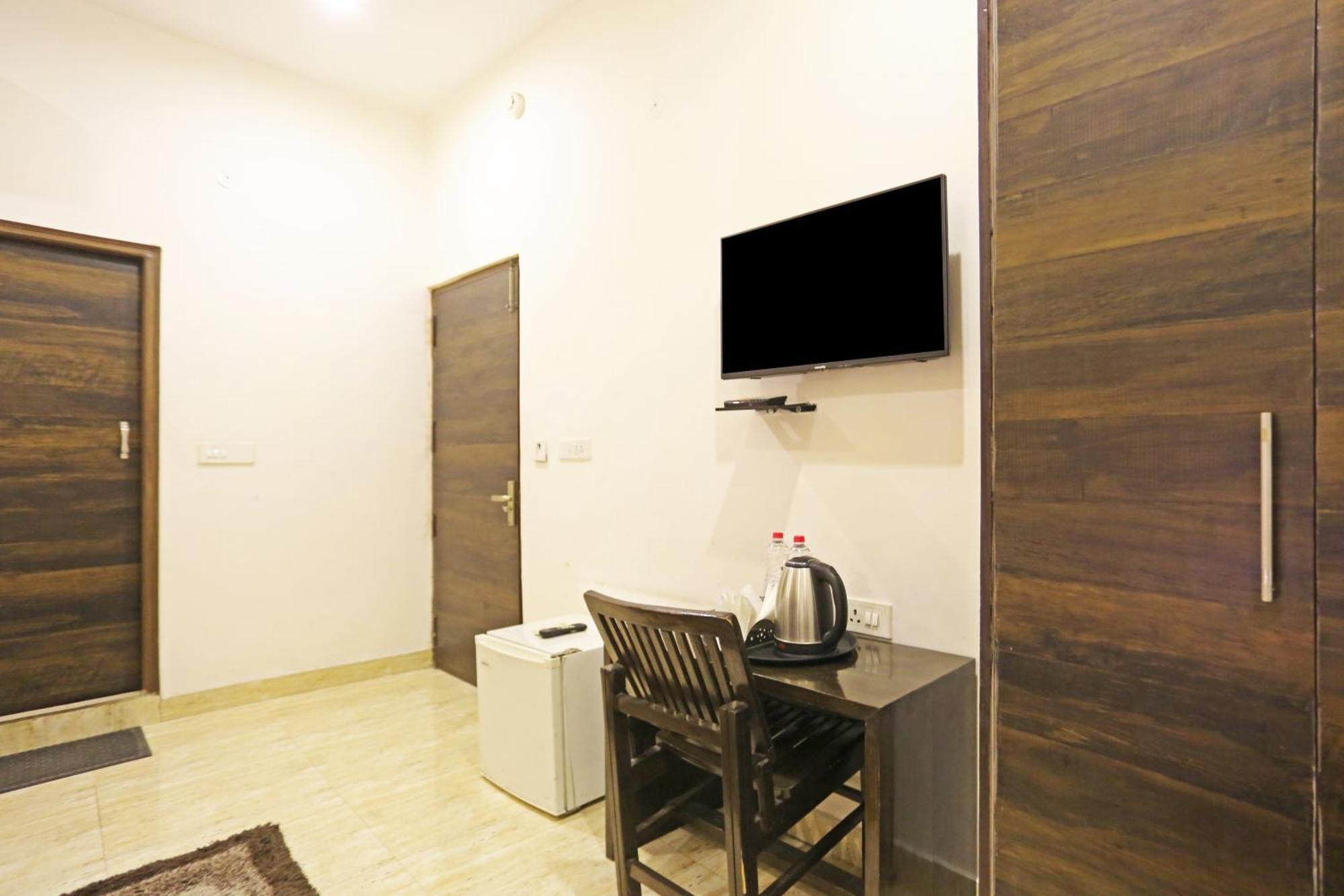 Hotel The Kiara Near Delhi Airport New Delhi Ngoại thất bức ảnh